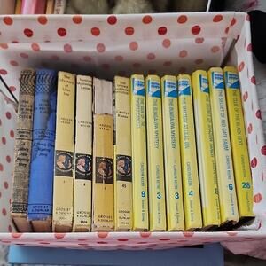 Mystery Book Set - Vintage Nancy Drew Set of 13